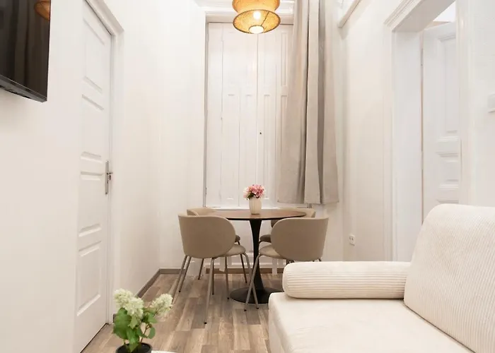 Apartament Cozy Center E40 *