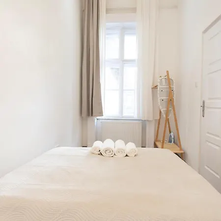 Cozy Center E40 *